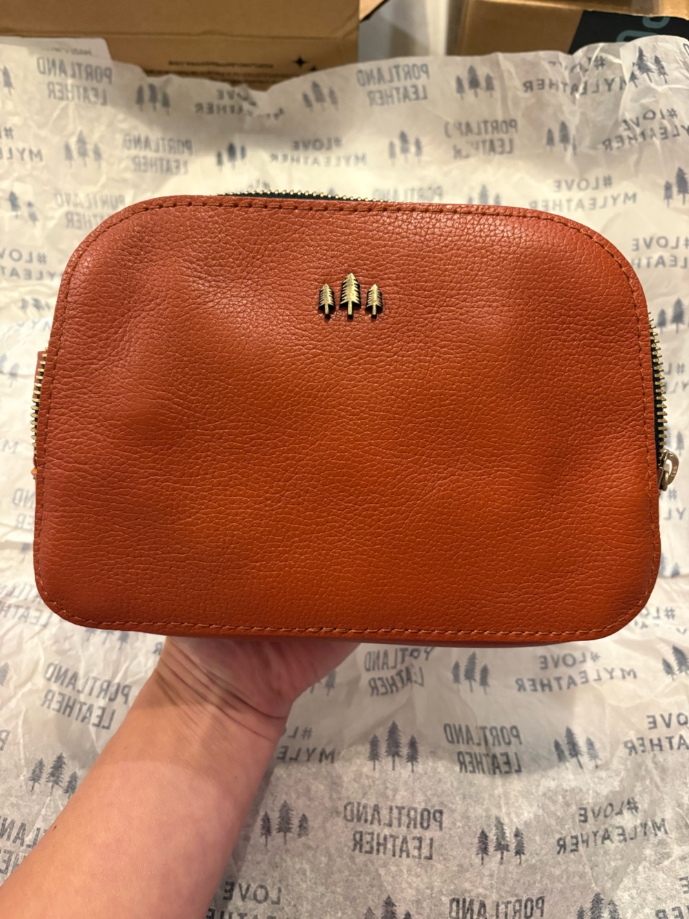 Portland Leather NWOT Scarlett Crossbody Bag Sling Bag In Clownfish Burnt Orange